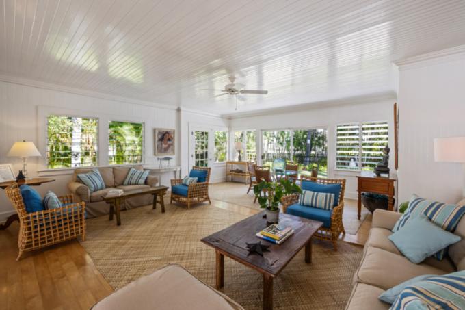 Hale Maluhia at Lanikai Beach photo 5