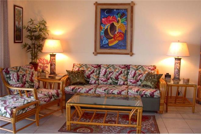 Kihei condo rental: Kihei Beach - 1BR Condo Beach Front #305