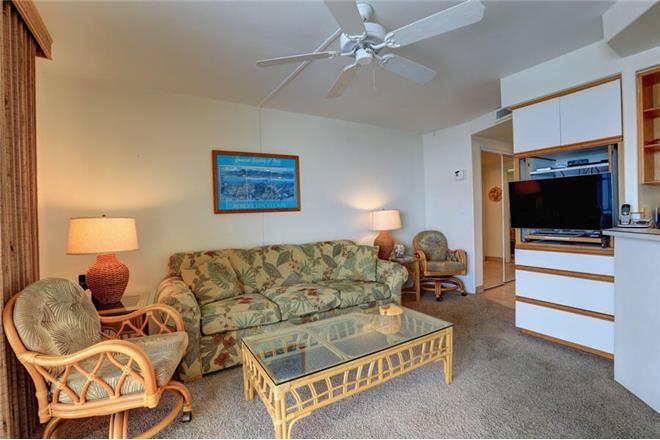 Kihei condo rental: Kihei Beach - 1BR Condo Beach Front #407