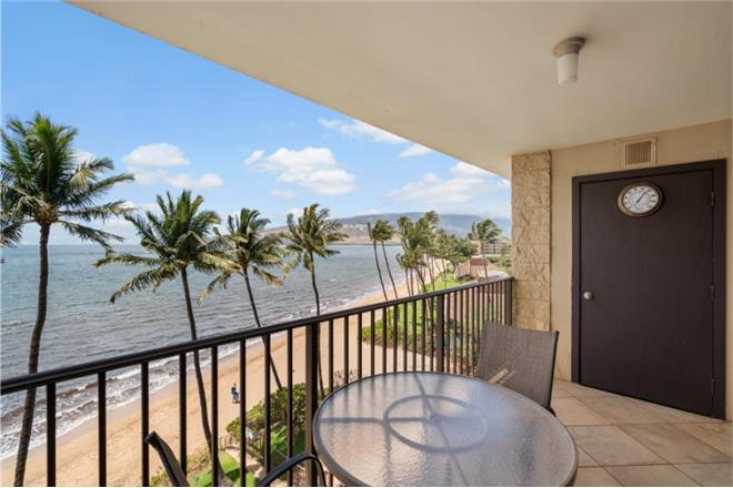 Kihei condo rental: Kihei Beach - 1BR Condo Beach Front #603