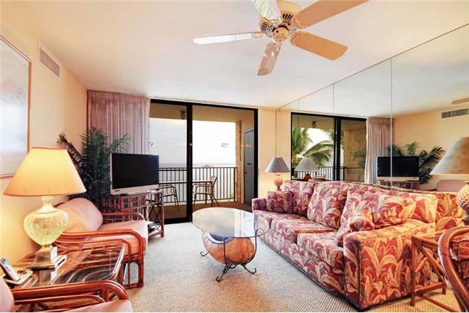 Kihei condo rental: Kihei Beach - 2BR Condo Beach Front #409