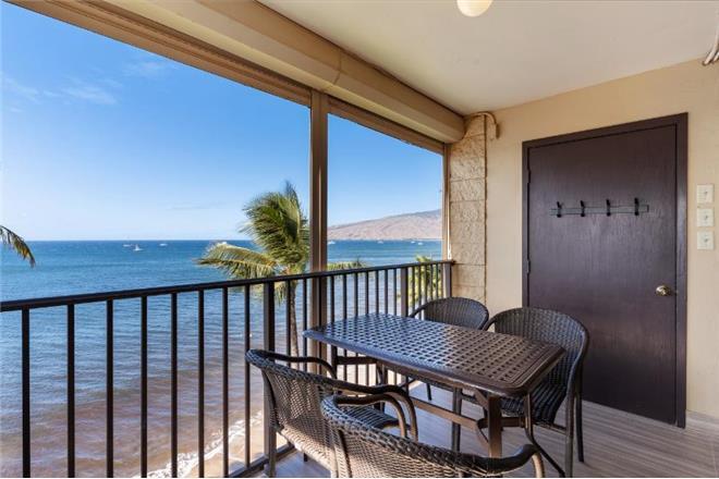 Kihei condo rental: Kihei Beach - 2BR Condo Beach Front #510
