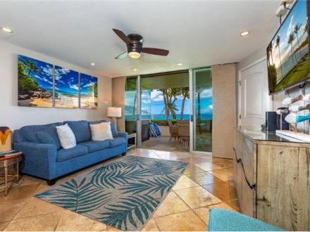 Royal Mauian - 2BR Condo Ocean Front #114