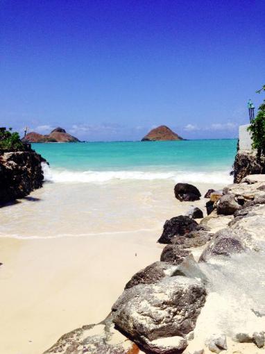Kailua vacation rental: Lanikai Cottage - 2BR Home