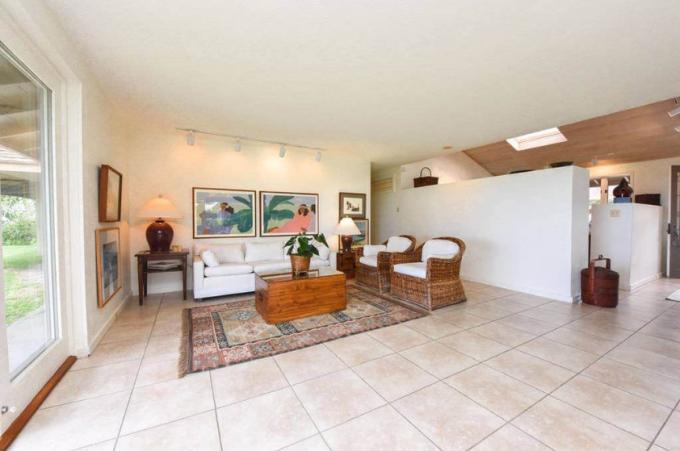 Kailua vacation rental: Tranquility Beachfront - 3BR Home