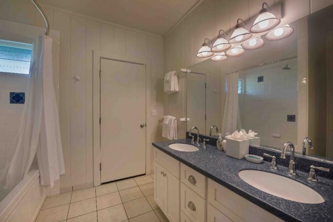Hanalei Nalu - 3BR Home photo 4