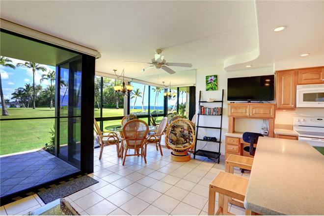 Kihei condo rental: Kihei Surfside - 1BR Condo Ocean Front #111