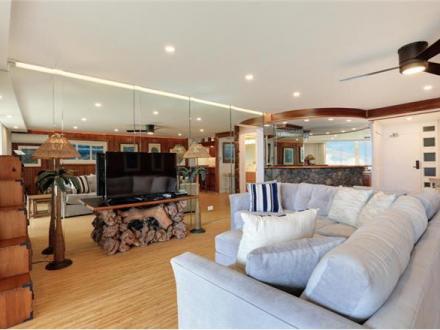 Royal Mauian - 3BR Condo Ocean Front #302