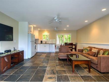 Hale Loke Cottage - 2BR Home