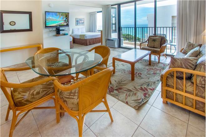 Waikiki Banyan Tower 2 - 1BR Condo Ocean View #3704