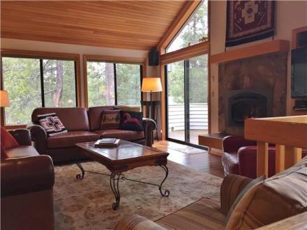 Sunriver condo rental: 2 Quail - 5BR Home + Private Hot Tub