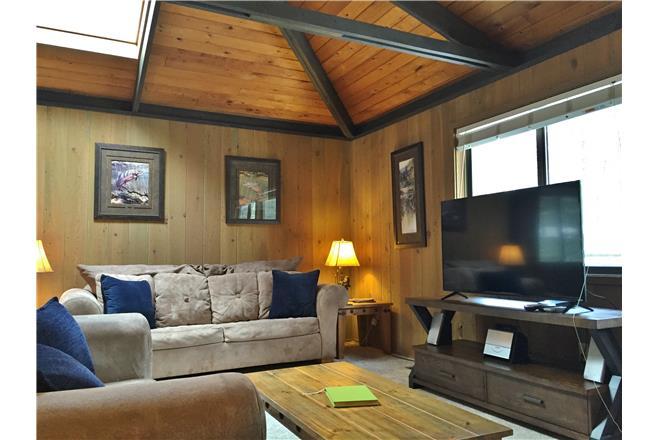 Sunriver condo rental: 3 Killdeer - 2BR Home + Private Hot Tub