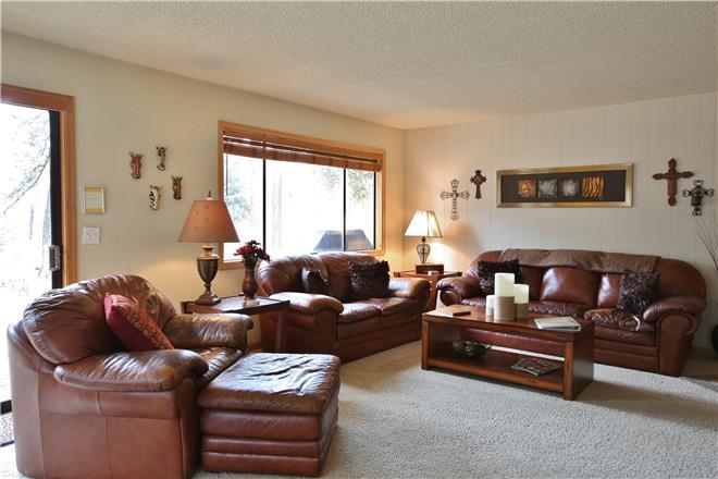 Sunriver vacation rental: 6 Otter - 3BR Home + Private Hot Tub