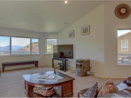 Amber Sunset - 3BR Home