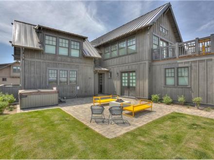 Bend vacation rental: Cairn - 5BR Home