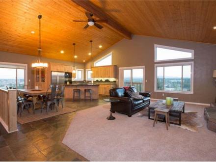 Golden Butte - 4BR Home