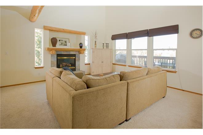 Sunriver vacation rental: Quiet River - 4BR Home