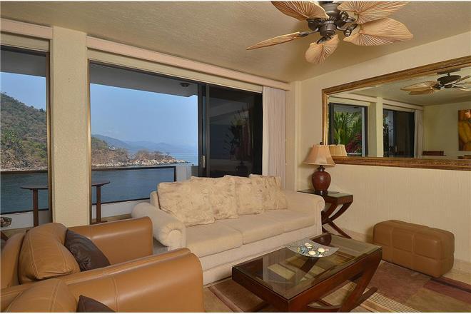 Puerto Vallarta condo rental: Mismaloya Beach Condo - 1BR Condo