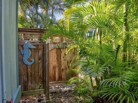 Baby Beach Bungalow I - 2BR Home