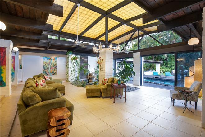 Kona vacation rental: Ono Oasis - 3BR Home Ocean View + Private Pool