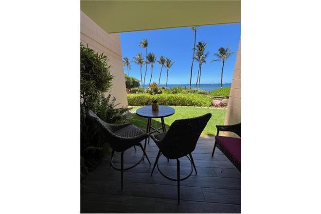 Kihei condo rental: Kealia Resort - 1BR Condo Beach Front #102