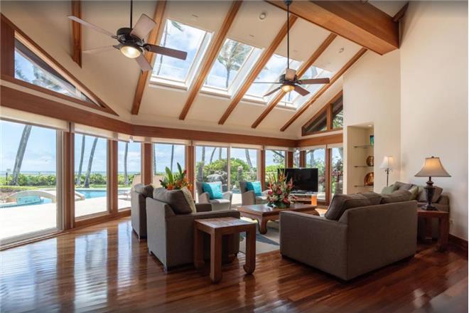 Kahala vacation rental: Mini Resort 5 bedroom - 5BR Home Ocean View King