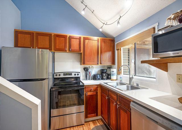 Sealodge - 2BR Loft Oceanfront Condo #D7 photo 2