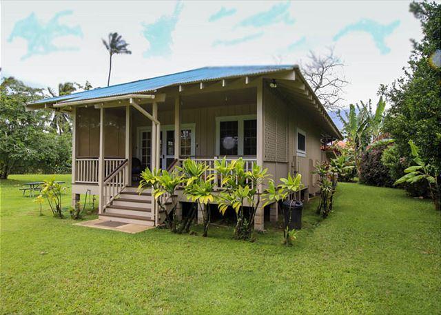 Hanalei vacation rental: Plantation Cottage - 1BR Home