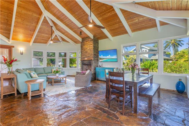 Princeville vacation rental: Pohaku Villa - 4BR Home Mountain View