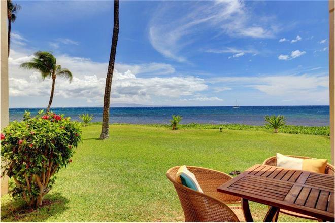 Kihei condo rental: Sugar Beach - 1BR Condo Beach Front #129