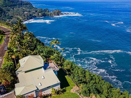 Paradise Bluff - 3BR Ocean View Home