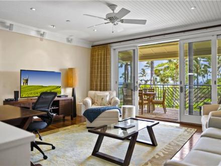 Turtle Bay condo rental: Turtle Bay Villas - 3BR Condo Beach Front #307