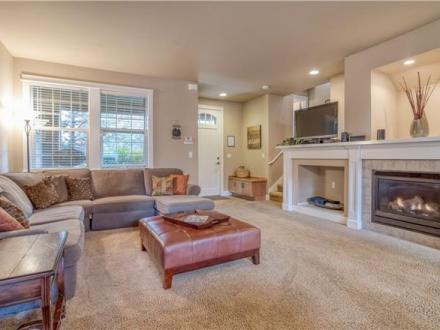 Bend vacation rental: Tranquility on the Bluffs - 3BR Home
