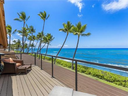 Lahaina condo rental: Puamana - 4BR Townhome Oceanfront #150-2