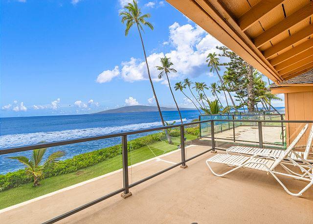 Lahaina condo rental: Puamana - 2BR Townhome Ocean Front #43-2