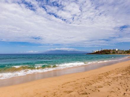 Lahaina condo rental: Whaler - Studio Condo Ocean View #1216