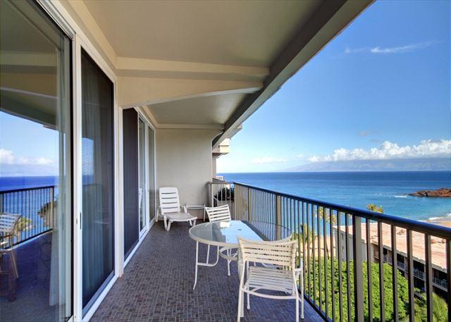 Lahaina condo rental: Whaler - 1BR Condo Ocean View #1124