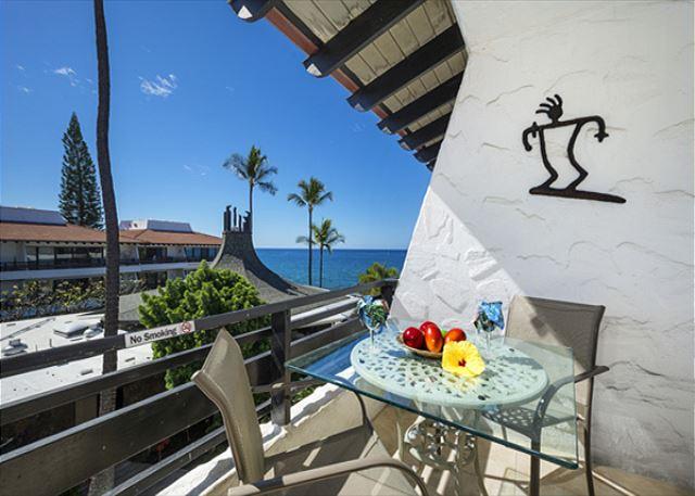 Kona condo rental: Casa De Emdeko - 1BR Condo Ocean View #332