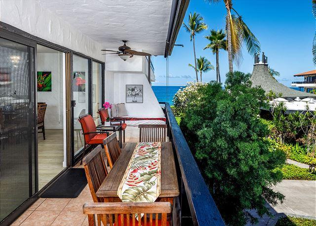 Kona condo rental: Casa De Emdeko - 2BR Condo Garden View #211