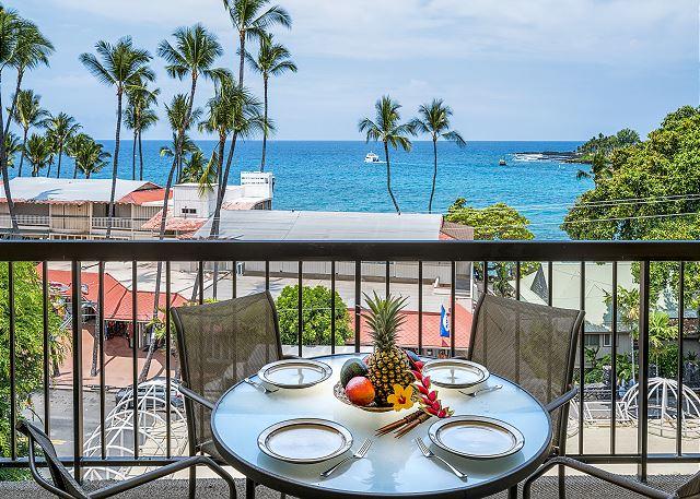 Kona condo rental: Kona Plaza - 1BR Condo Ocean View #402