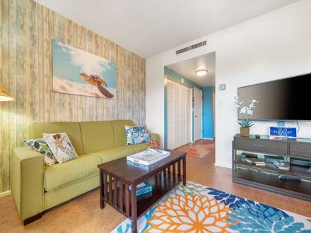 Kona Plaza - 1BR Condo Garden View #217