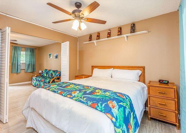 Kona condo rental: Kona Shores - 1BR Condo King #130