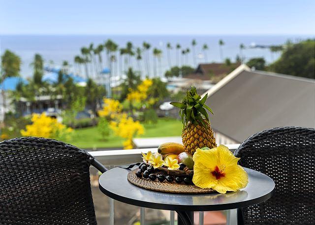 Kona condo rental: Kailua Village - 1BR Condo Ocean View #701