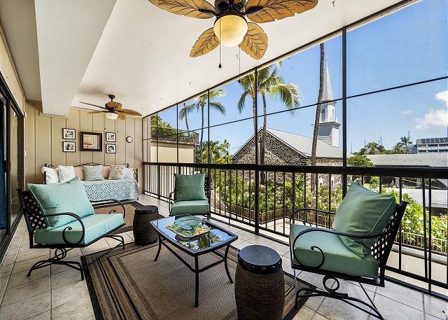 Kona condo rental: Kona Plaza 215 - 2BR Condo #215