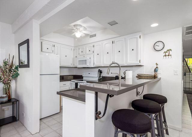 Casa De Emdeko - 1BR Condo King #105 photo 3