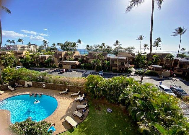 Kamaole Beach Royale - 3BR Condo Ocean View King #301 photo 3