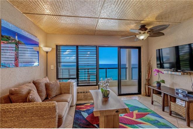 Koloa condo rental: Poipu Shores - 2BR Condo Ocean Front #B202