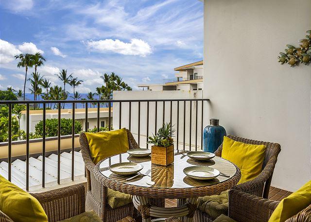 Kona condo rental: Royal Seacliff - 1BR Condo Ocean View King #406