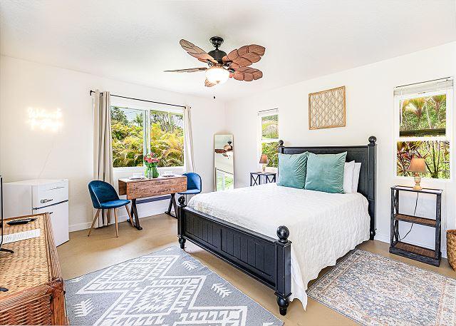 Keaau vacation rental: Barefoot Studio - 1BR Home