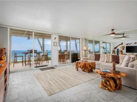 Kona condo rental: Hale Kai O'Kona - 4BR Condo Ocean Front #7